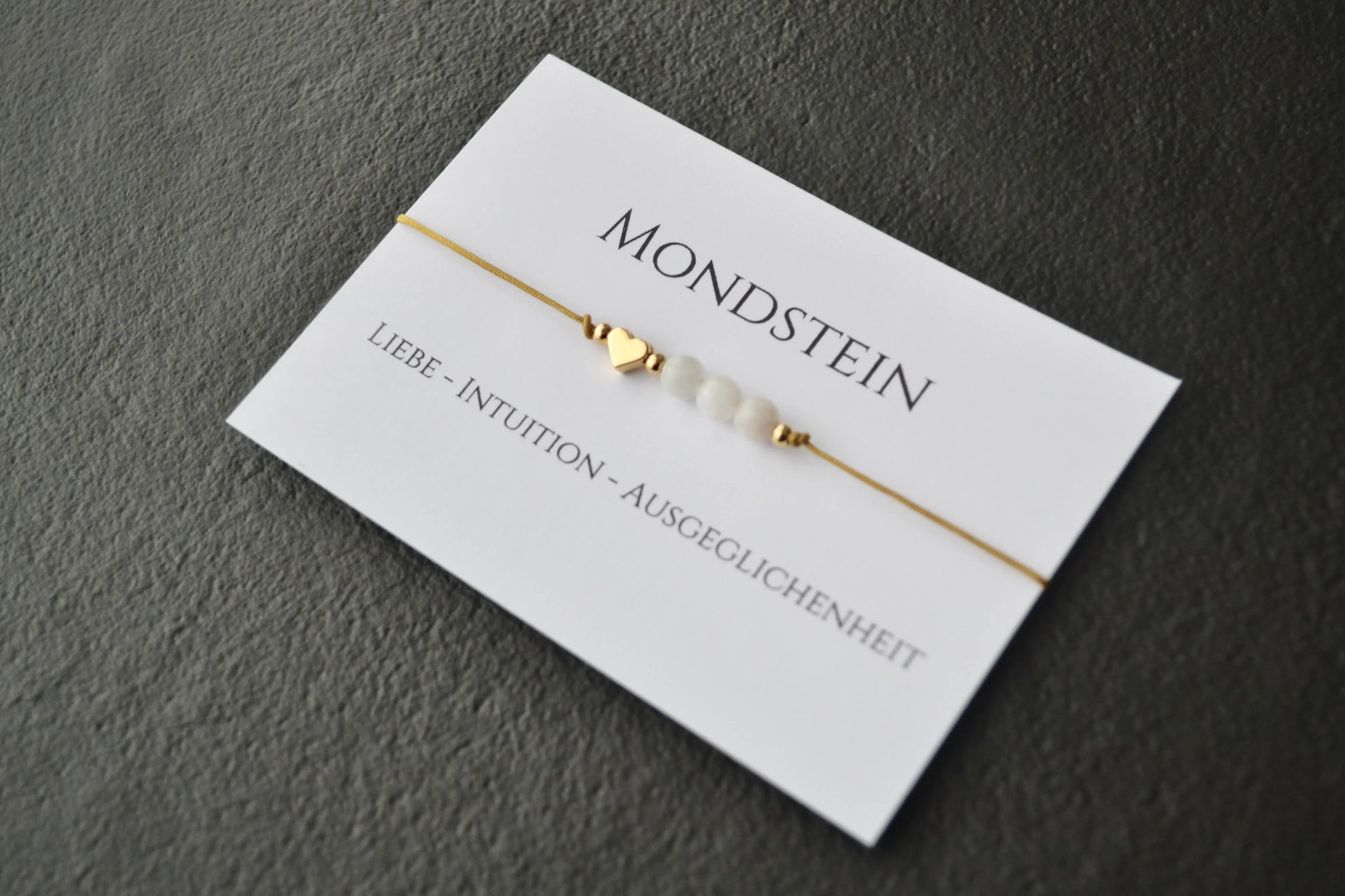 Mondstein Armband