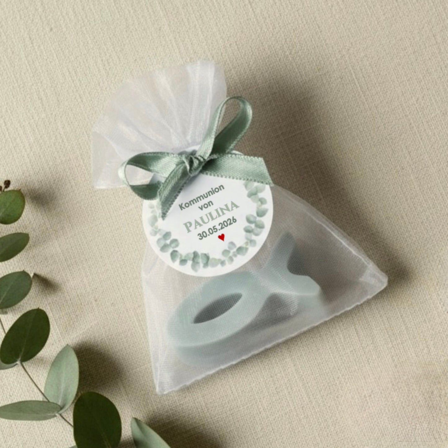 Gastgeschenke zur Taufe, Kommunion oder Konfirmation | Handgefertigte Seife in FISCH Form grün 
