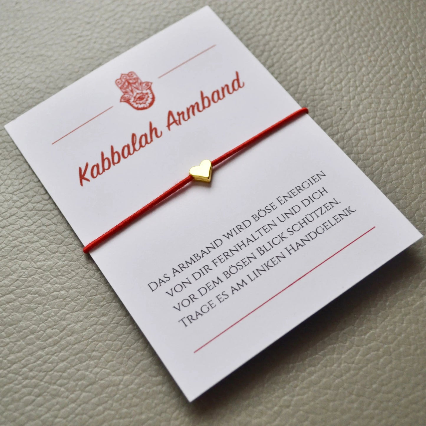 Kabbalah Armband mit goldenem Herz und rotem Band – handgemachtes Glücksarmband und spirituelles Schutzarmband für Damen und Herren.