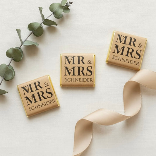 Personalisierte Gastgeschenke zur Hochzeit | Schokolade Mr und Mrs + Name in Kraftpapier braun mit gold