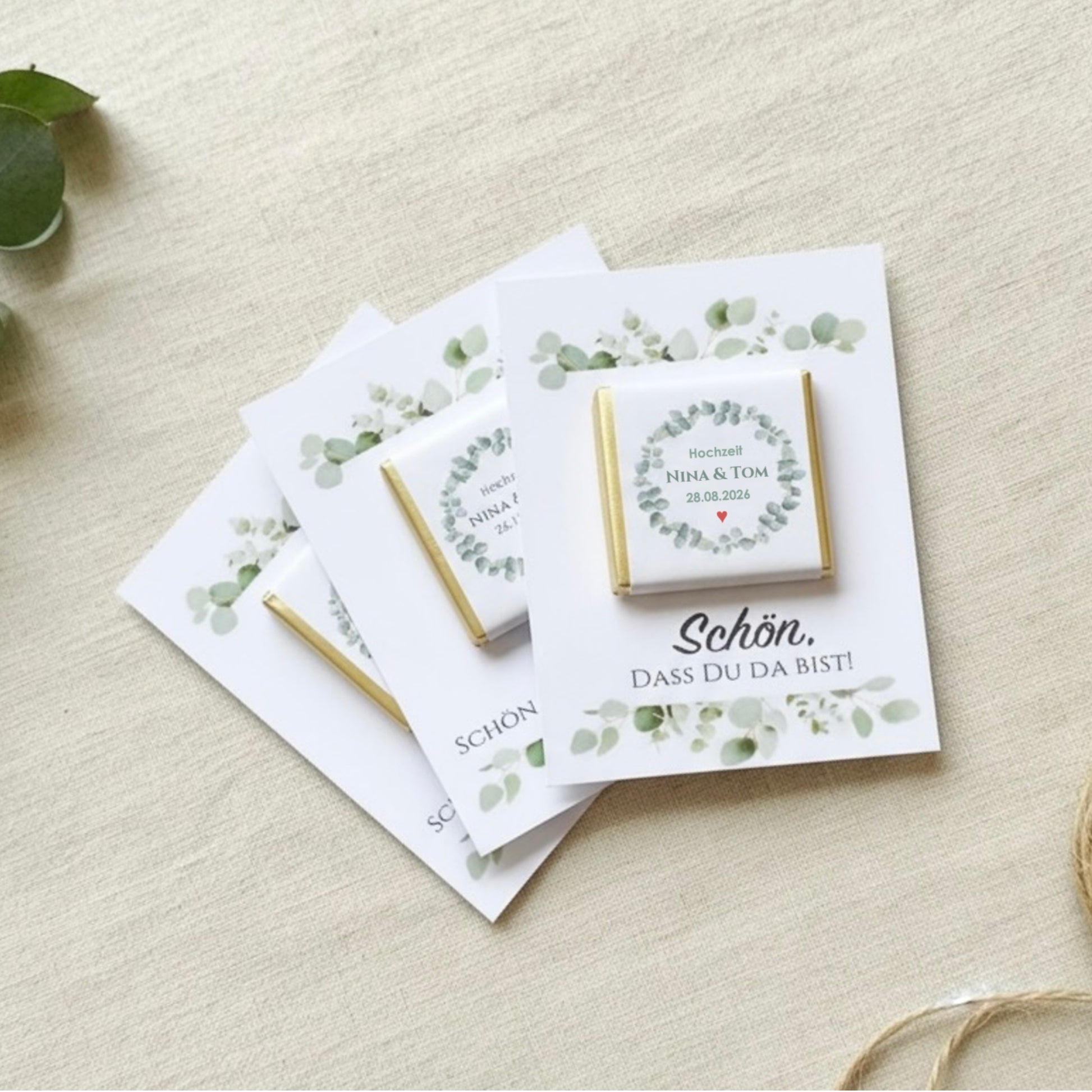 Personalisierte Schokolade mit Karte und Eukalyptus Motiv - als Gastgeschenk zur Hochzeit, Taufe, Kommunion oder Konfirmation